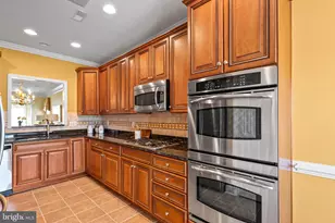 8911 Periwinkle Blue Ct, Lorton, VA 22079 - Photo 9