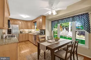 10743 John Turley Pl, Fairfax, VA 22032 - Photo 9