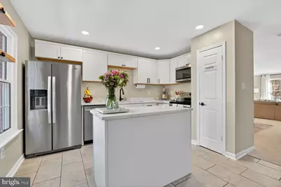 6021 Crocus Court, Alexandria, VA 22310 - Photo 3