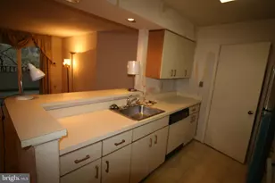 7718 Lafayette Forest Dr, Annandale, VA 22003 - Photo 9