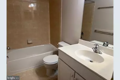 2463 Huntington Park Drive, Alexandria, VA 22303 - Photo 19