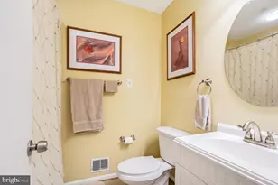 2315 Glade Bank Way, Reston, VA 20191 - Photo 25