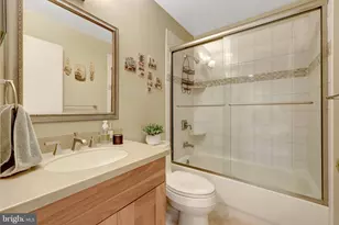 3644 Beech Down Dr, Chantilly, VA 20151 - Photo 17