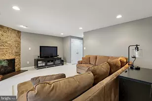 8019 Galla Knoll Cir, Springfield, VA 22153 - Photo 43