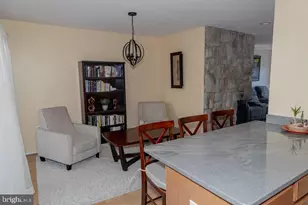 8737 Sheridan Farms Ct, Springfield, VA 22152 - Photo 9