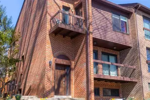 8737 Sheridan Farms Ct, Springfield, VA 22152 - Photo 3