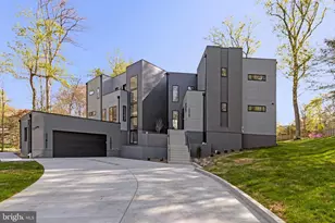 3525 Glenbrook Rd, Fairfax, VA 22031 - Photo 7