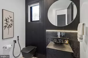 3525 Glenbrook Rd, Fairfax, VA 22031 - Photo 25