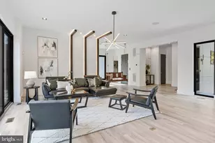 3525 Glenbrook Rd, Fairfax, VA 22031 - Photo 13