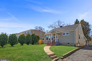 3112 Annandale Rd, Falls Church, VA 22042 - Photo 3