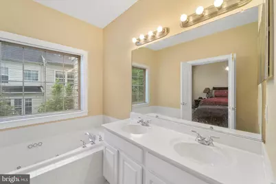 11415 Mactavish Heights, Fairfax, VA 22030 - Photo 19