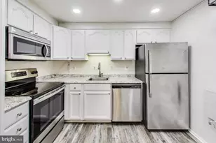 7721 Tremayne Pl, McLean, VA 22102 - Photo 7