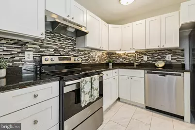 5565 Peppercorn Drive, Burke, VA 22015 - Photo 7