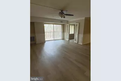 3800 Powell Lane #302, Falls Church, VA 22041 - Photo 3