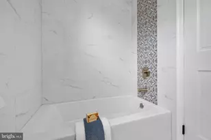 10429 Headly Ct, Fairfax, VA 22032 - Photo 49