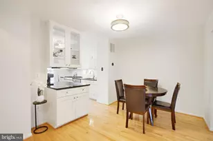 7312 Spring View Ct, Springfield, VA 22153 - Photo 7