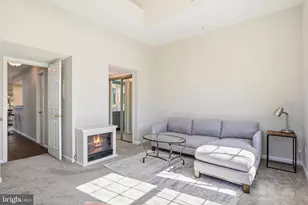 1365 Garden Wall Cir, Reston, VA 20194 - Photo 21