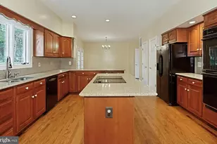 7204 Quiet Cove, Annandale, VA 22003 - Photo 11