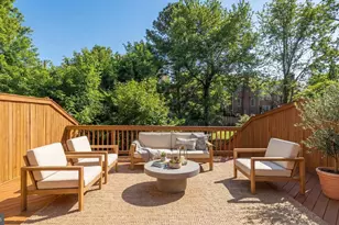 6068 Hardwick Pl, Falls Church, VA 22041 - Photo 7