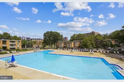 2525 Huntington Avenue #18, Alexandria, VA 22303 - Photo 9