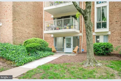 2525 Huntington Avenue #18, Alexandria, VA 22303 - Photo 1