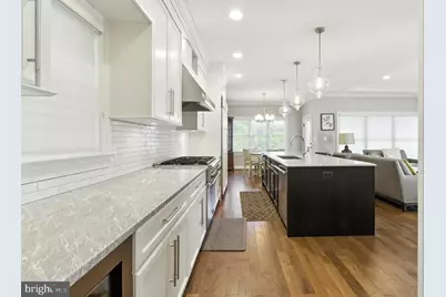 6838 Saint Albans Road, McLean, VA 22101 - Photo 9