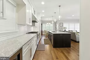 6838 St Albans Rd, McLean, VA 22101 - Photo 9