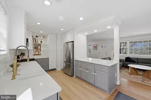 7309 Woodley Pl, Falls Church, VA 22046 - Photo 9