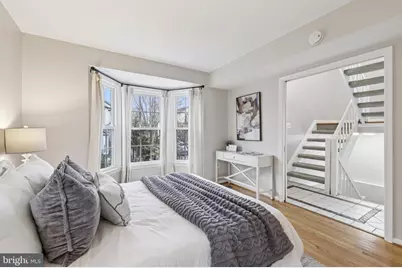 8413 Hollis Lane, Vienna, VA 22182 - Photo 17