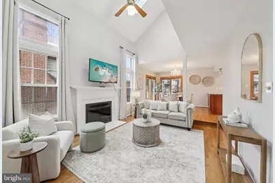 8413 Hollis Lane, Vienna, VA 22182 - Photo 3