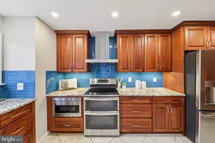 8413 Hollis Ln, Vienna, VA 22182 - Photo 7