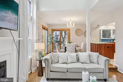 8413 Hollis Lane, Vienna, VA 22182 - Photo 5