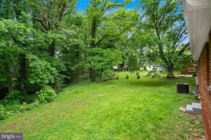 9101 Old Keene Mill Rd, Springfield, VA 22152 - Photo 25