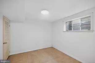 8624 Redwood Dr, Vienna, VA 22180 - Photo 29