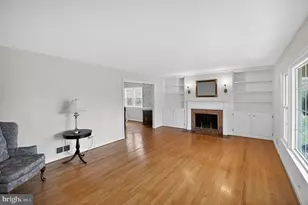 8624 Redwood Dr, Vienna, VA 22180 - Photo 7