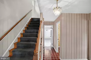 8624 Redwood Dr, Vienna, VA 22180 - Photo 5