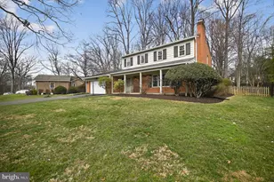 8624 Redwood Dr, Vienna, VA 22180 - Photo 3