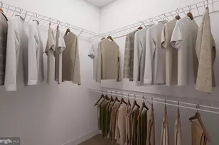 9475B Sprague Ave, Fairfax, VA 22031 - Photo 13