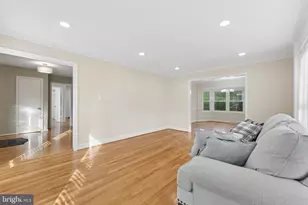 2302 Tanglevale Dr, Vienna, VA 22181 - Photo 21