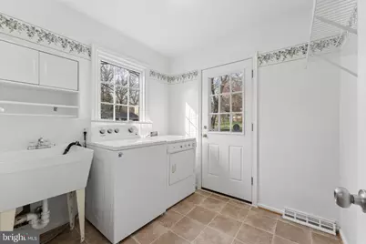 2302 Tanglevale Drive, Vienna, VA 22181 - Photo 23