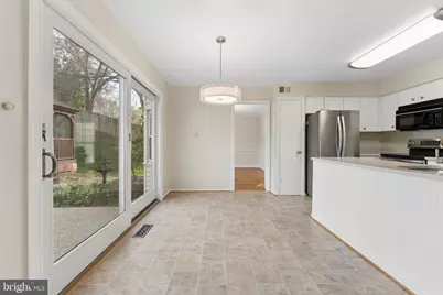 2302 Tanglevale Drive, Vienna, VA 22181 - Photo 15