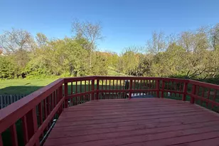 3240 Tayloe Ct, Herndon, VA 20171 - Photo 9