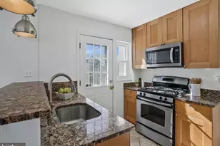2509 Oberlin Dr, Alexandria, VA 22307 - Photo 9