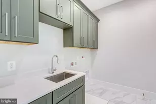 4304 Salina Ct, Fairfax, VA 22030 - Photo 11