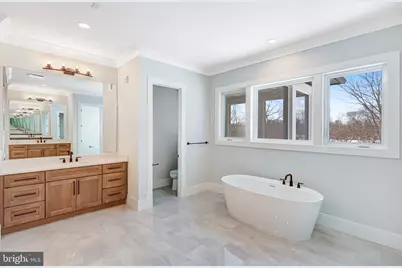 9341 Chestnut Knolls Drive, Fairfax, VA 22032 - Photo 13