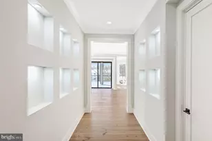 9341 Chestnut Knolls Dr, Fairfax, VA 22032 - Photo 3