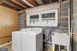 9116 Hamilton Dr, Fairfax, VA 22031 - Photo 37