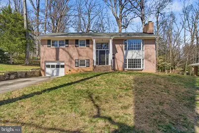 9116 Hamilton Drive, Fairfax, VA 22031 - Photo 1
