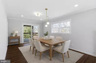 9116 Hamilton Dr, Fairfax, VA 22031 - Photo 7