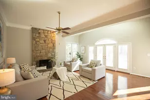 5925 Pocol Dr, Clifton, VA 20124 - Photo 9